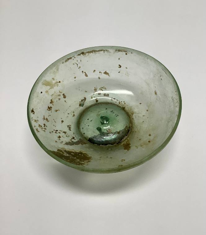 Bowl with ring base