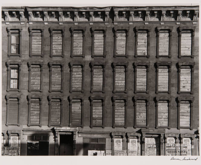 Untitled [façade, unoccupied building]