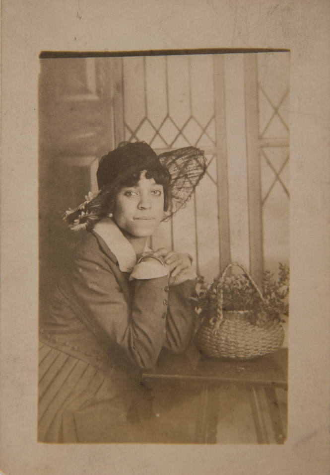Untitled (woman with hat)