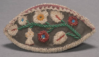 Three-sided pinch purse with flower design