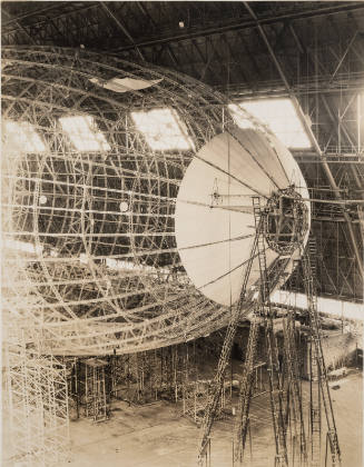 Beginning Application of the Outer Cover, from “Studies of Construction and Flying of the Graf Zeppellin"