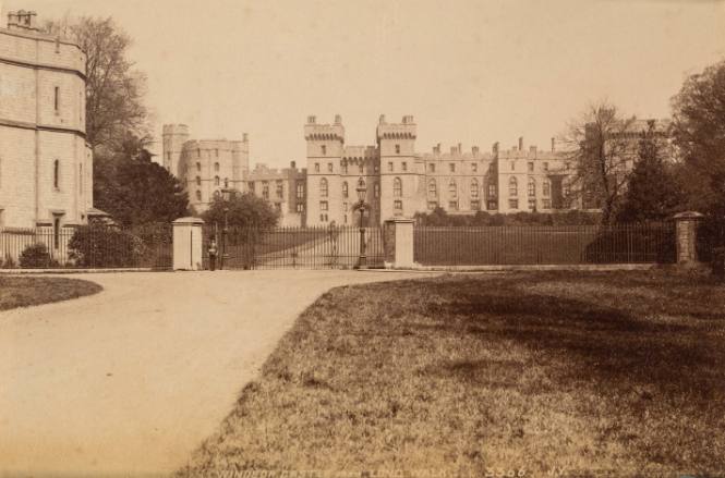 Windsor Castle from Longwalk