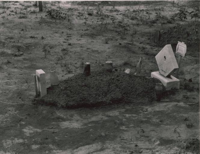 Child's Grave, Alabama