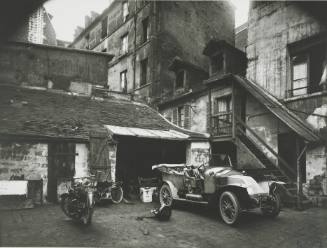 Cour, Rue de Valence
