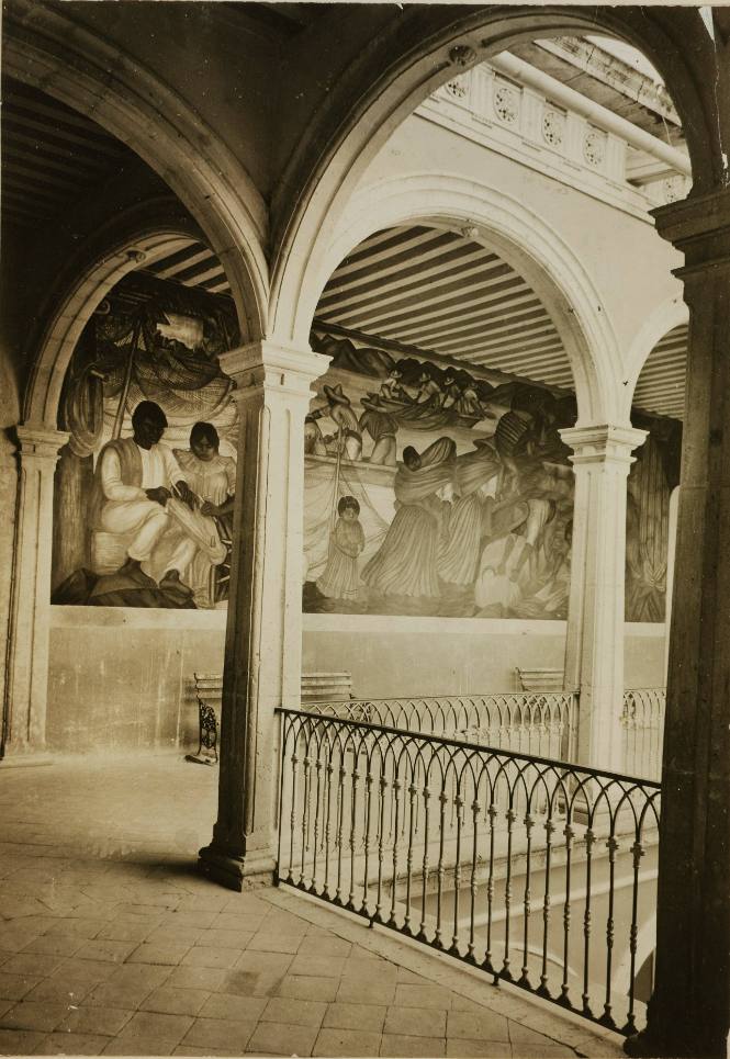 Details and setting of Marion Greenwood's frescos in Morelia