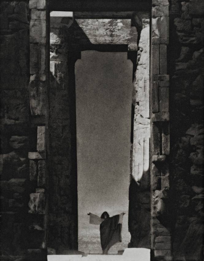 Isadora Duncan at the Portal of the Parthenenon, Athens, reprinted in Edward Steichen: The Early Years, 1900-1927 (New York, 1981)